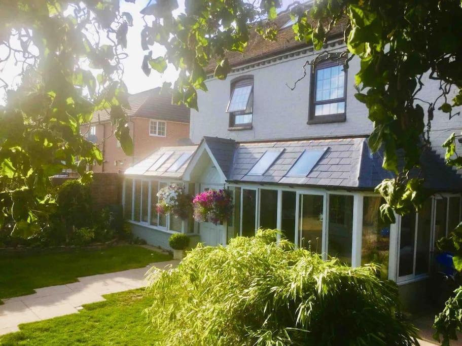 Apartamento Henwick House Beautiful Flat,Private Parking, Short Walk To Town Ludlow Exterior foto